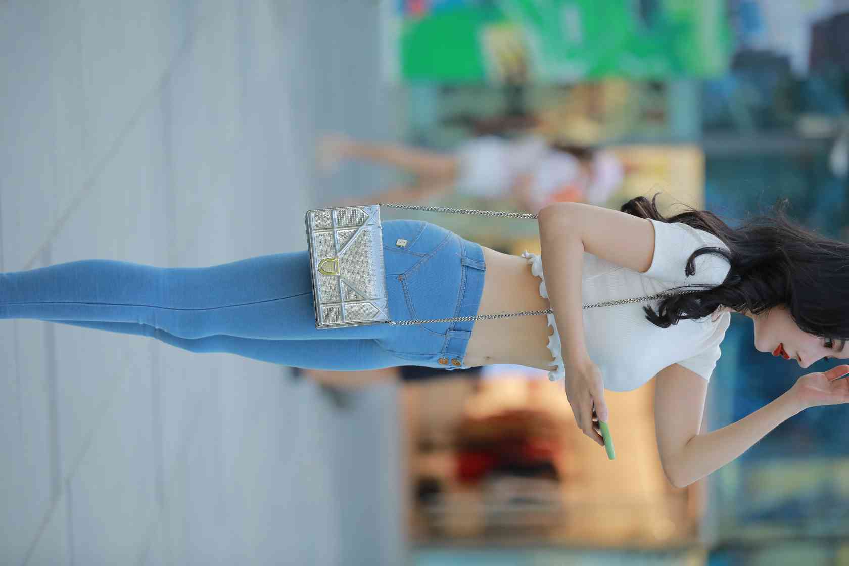 图片[3]-非常漂亮的紧身牛仔裤女孩【115P】04016-唯美街拍