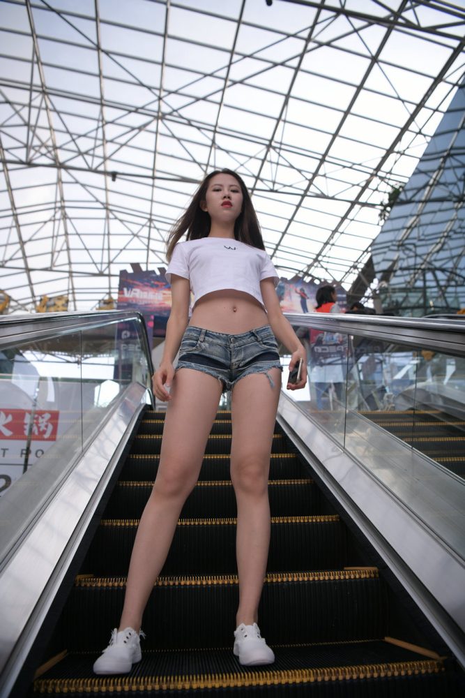 J1220 288P8V-10.0GB-唯美街拍
