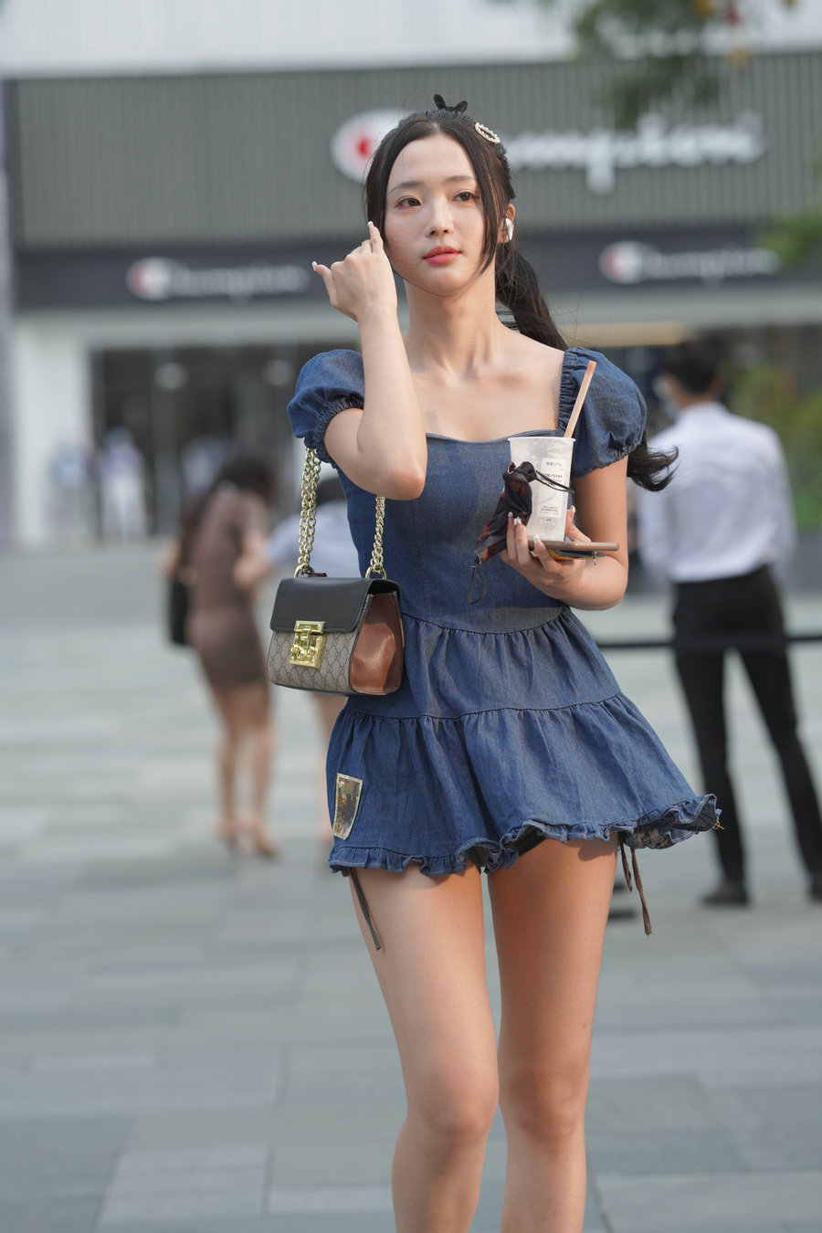 图片[1]-J3654 240P-2.74GB-唯美街拍