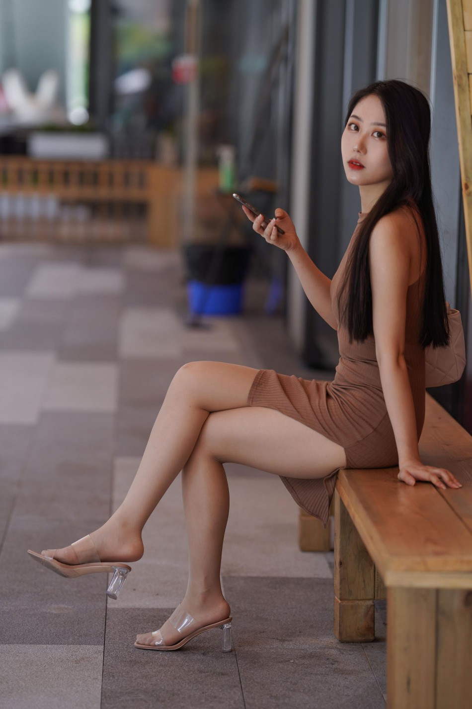 图片[5]-超有女人味的姑娘短裙逛街【400P】00049-唯美街拍