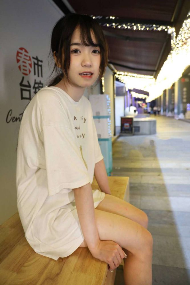 喜欢玩电竞的双马尾粉红女孩【65P】20026-唯美街拍