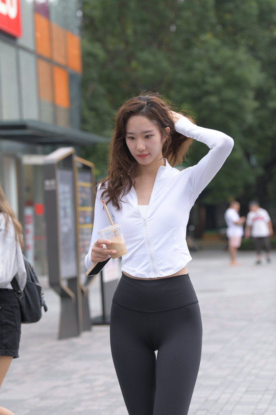图片[3]-像刘亦菲的黑色瑜伽裤女孩J2237 340P1V-14.8GB-唯美街拍