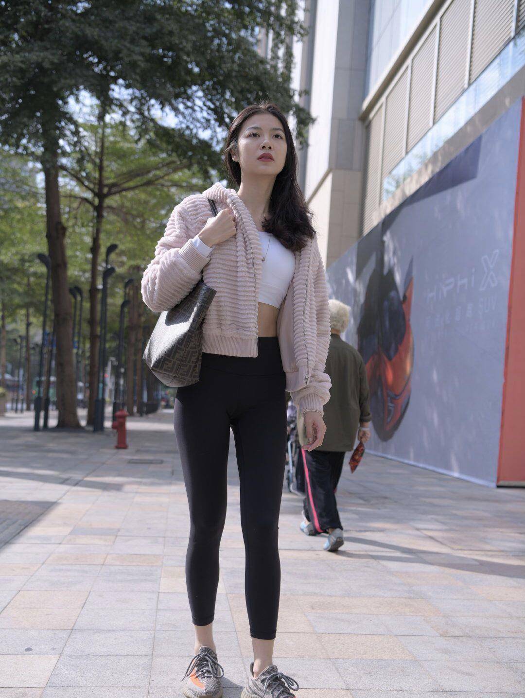 图片[2]-逛街的紧身瑜伽裤女孩 J1455 411P2V-26.6GB-唯美街拍