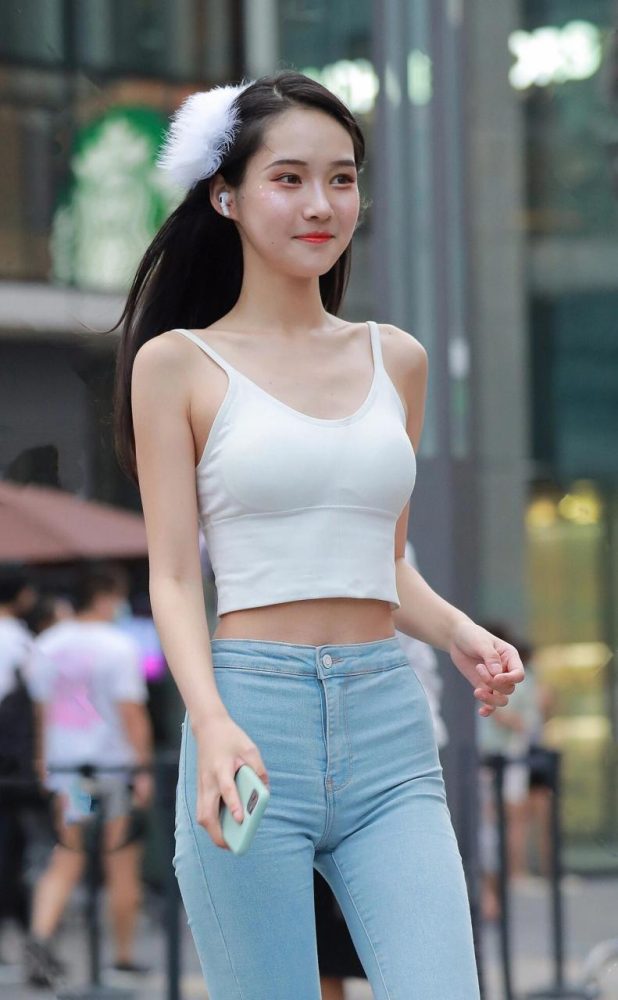 非常漂亮的牛仔裤女孩 J2144 98P1V-1.92GB-唯美街拍