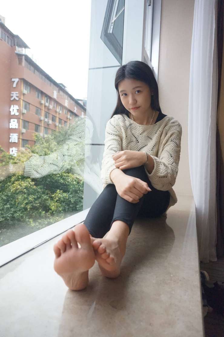 图片[3]-眼神很清澈的赤脚女孩【59P】20020-唯美街拍