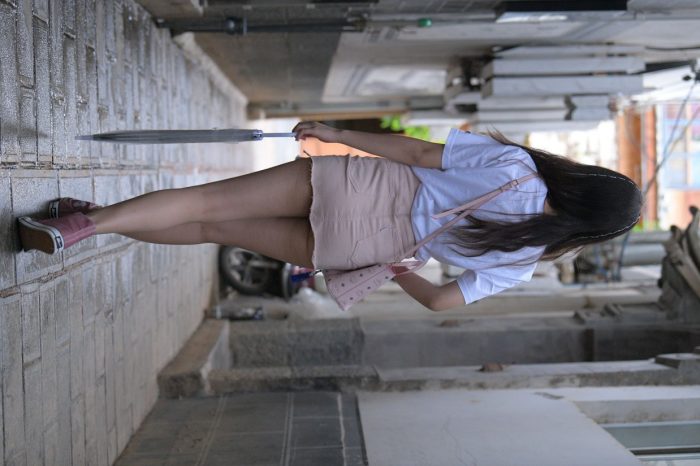 非常清纯甜美的短裙姑娘在逛街【458P】00052-唯美街拍