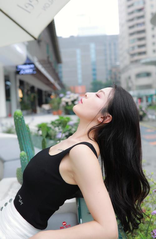 图片[2]-非常漂亮的白色紧身裤女孩J2055 895P2V-24.5GB-唯美街拍