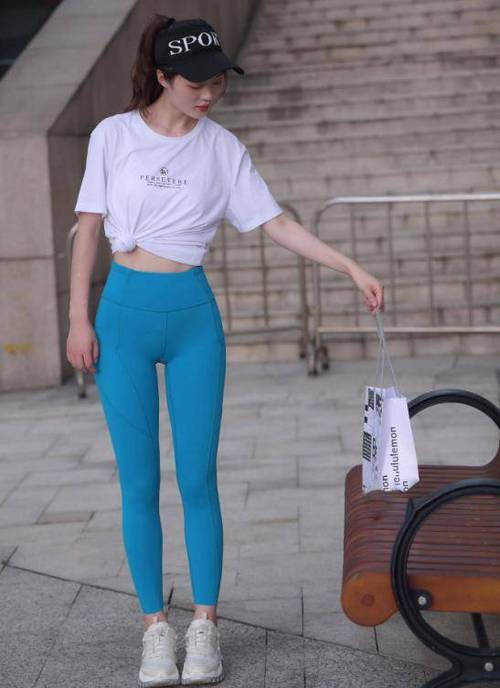 图片[3]-蓝色瑜伽裤阳光女孩J2095 611P1V-21.8GB-唯美街拍