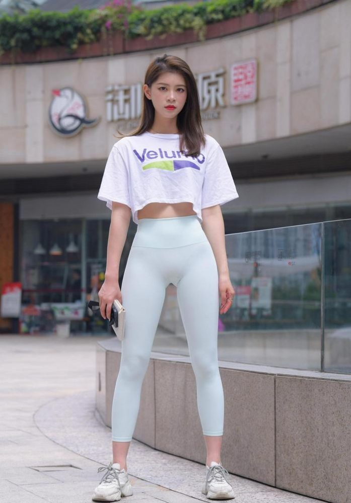 图片[1]-这个瑜伽裤女孩真的很漂亮 J1960 815P1V-28.9GB-唯美街拍
