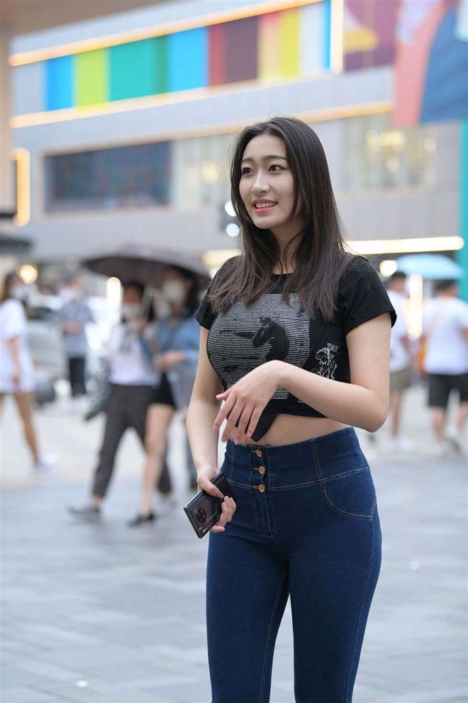 图片[3]-紧身牛仔裤女人J2784 240P-6.66GB-唯美街拍