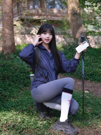 图片[6]-爱爬山的瑜伽裤MM，太甜美了！~-唯美街拍