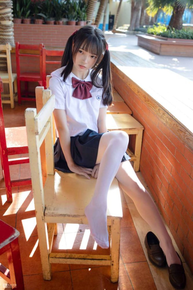 眼神好清澈的双马尾白丝女孩【75P】20019-唯美街拍